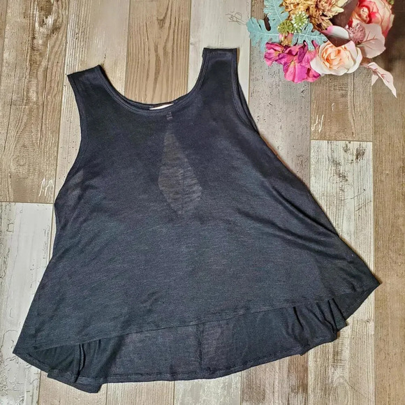 Victoria's Secret Black Women's Cropped Open Back Tank Top Size Large EUC - Picture 3 of 15